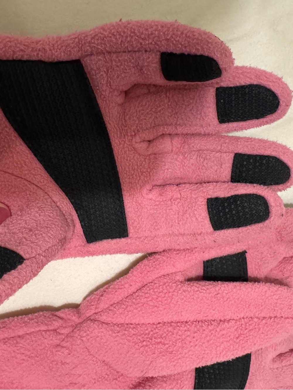 The North Face Pink and Black Fleece Winter Gloves - Picture 4 of 6